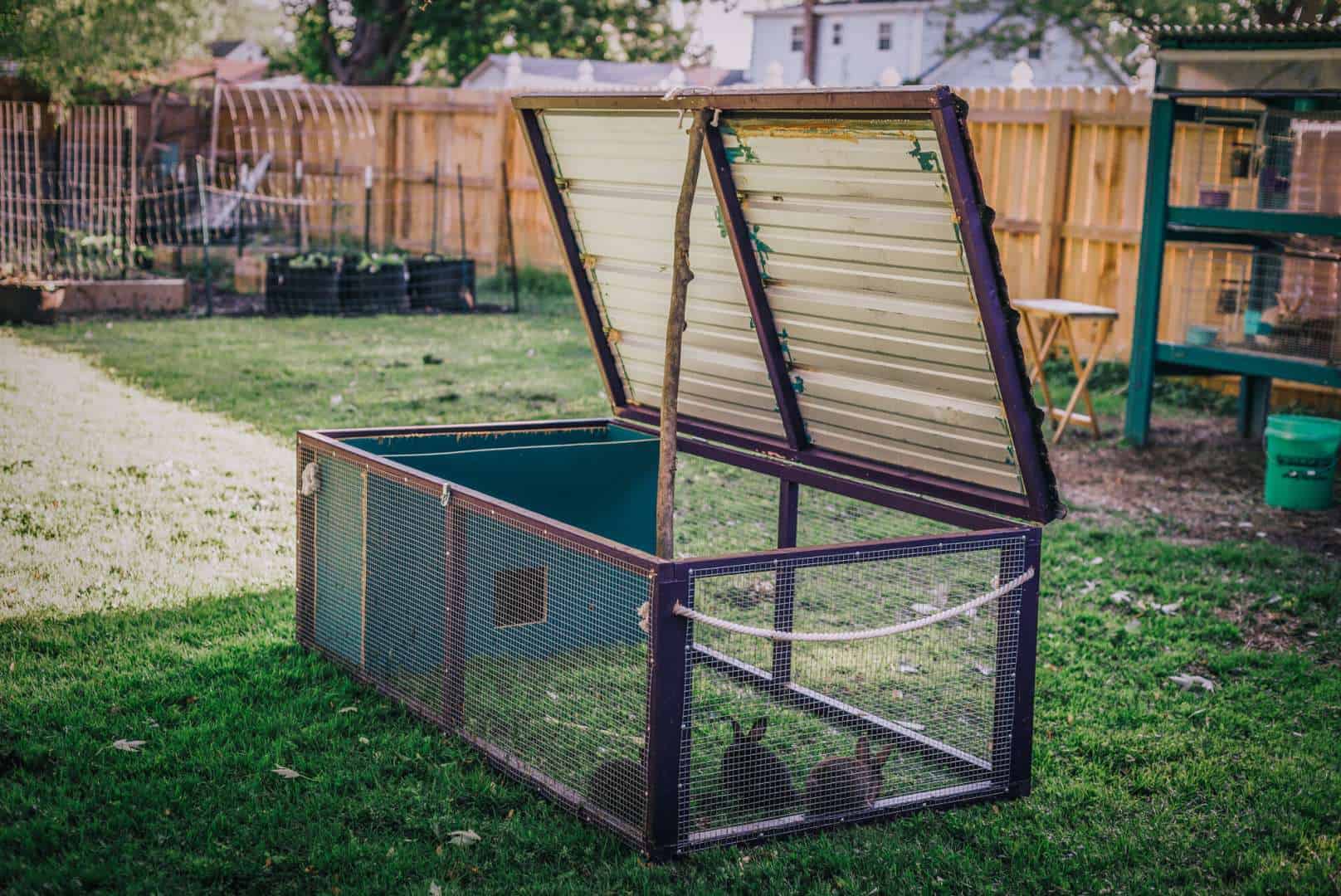 diy rabbit hutch